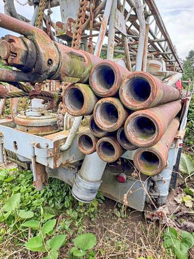 Used Davey M8A Table Drive Drill Rig