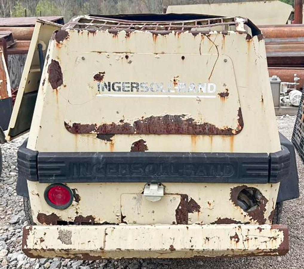 Used 1999 Ingersoll-Rand P185WJD Mobile Air Compressor