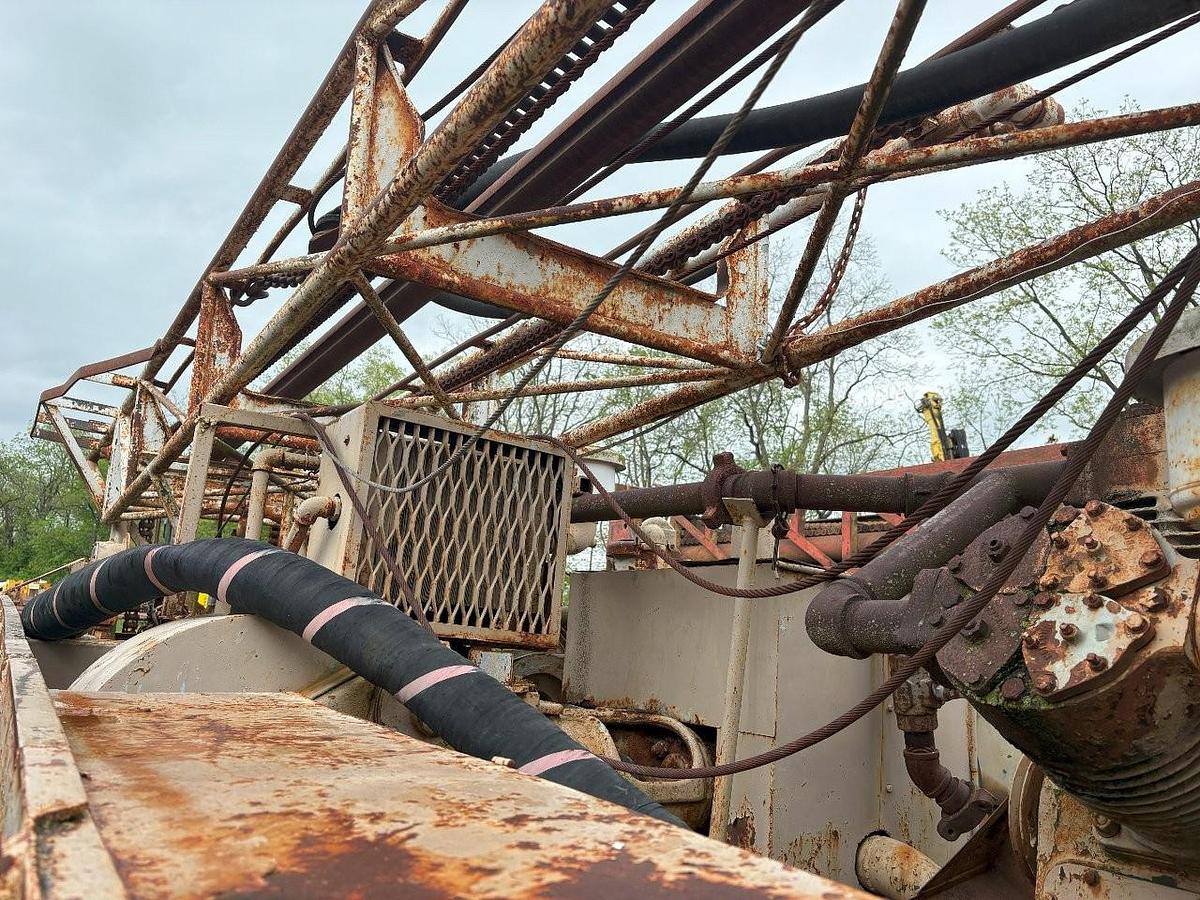 Used Failing 1000 Drill Rig