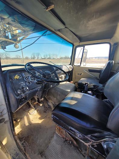 Used 1990 Ingersoll-Rand T3W Drill Rig