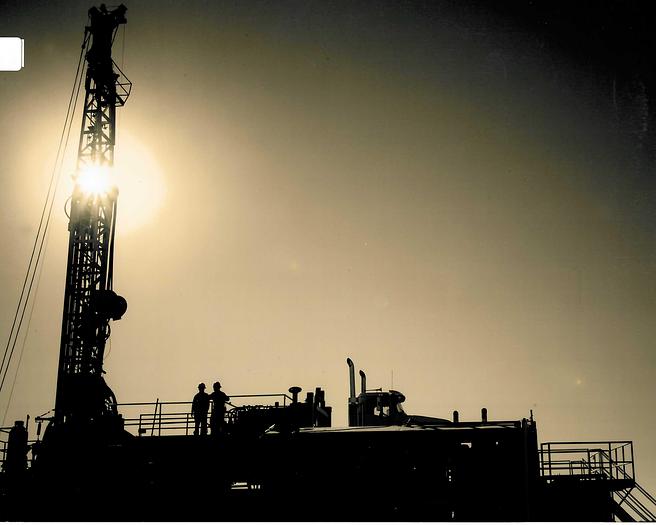 Refurbished 2004 International UDR 1500 Range III Drill Rig