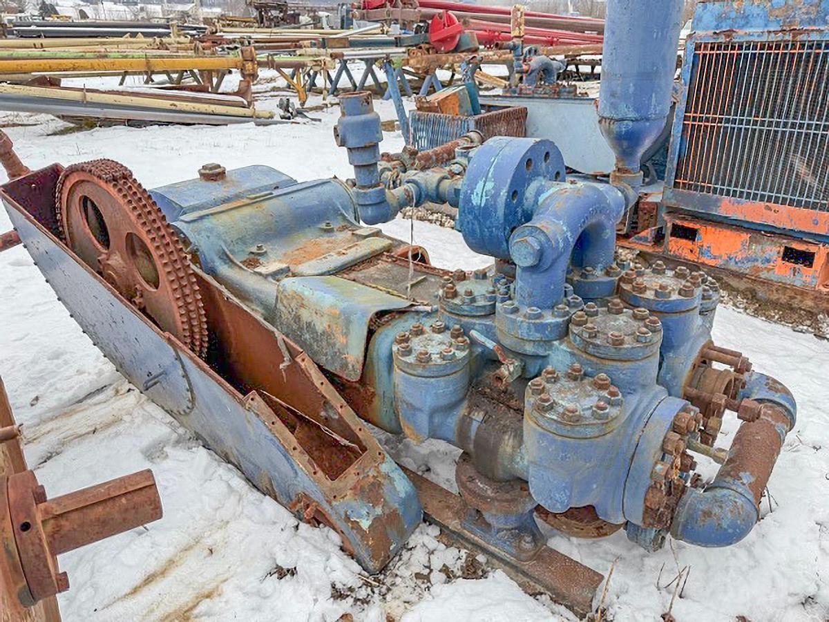 Used Gardner Denver FXX Duplex Pump w/ Fluid End