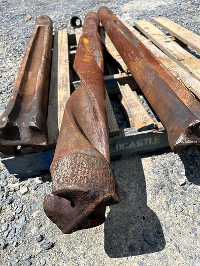 Used 59" "Twisted" Chisel Bit