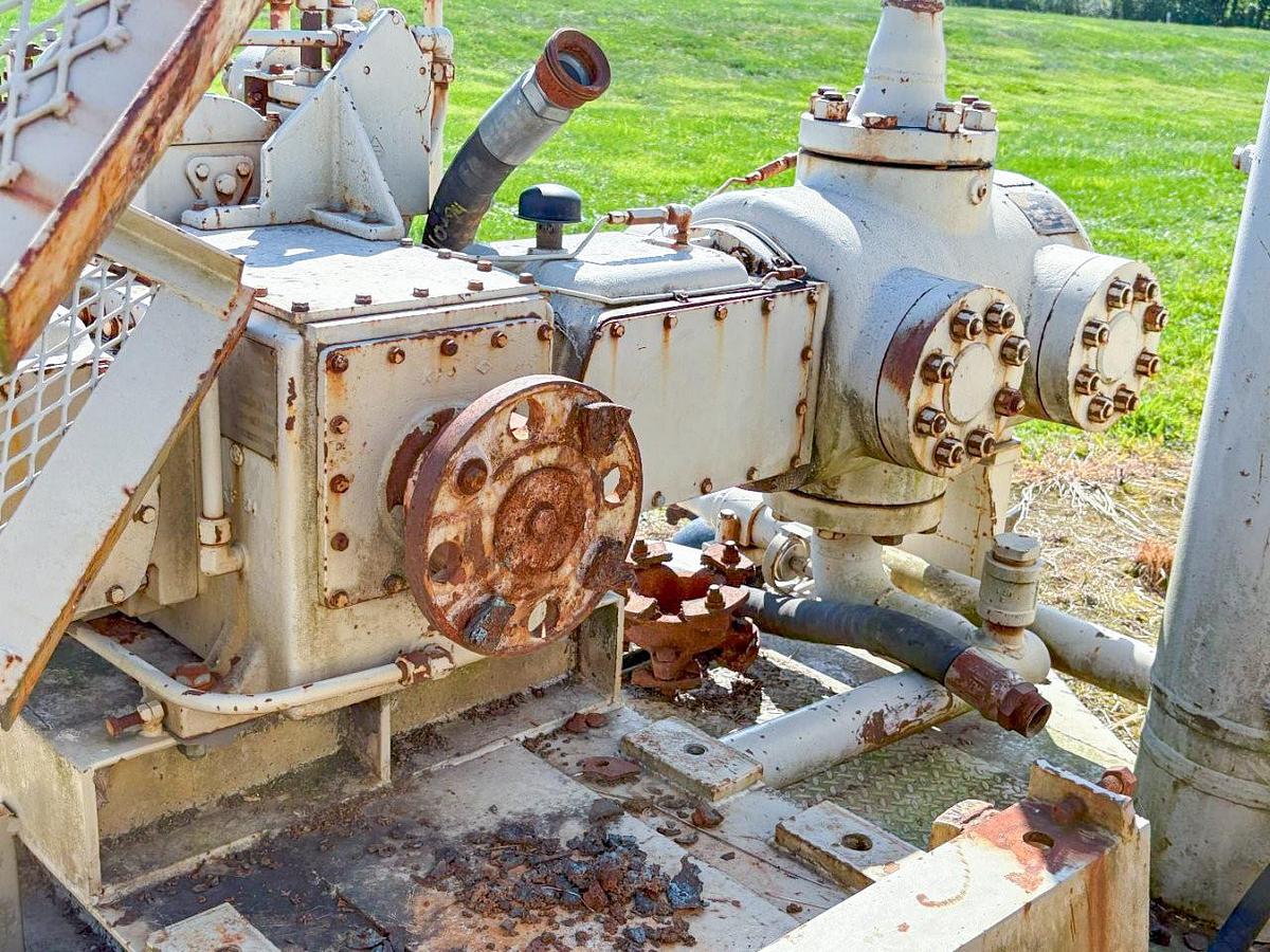 Used Knight KOA-2 4-3/4" Single Stage Horizontal Air Booster Compressor for parts for rebuild (no engine)