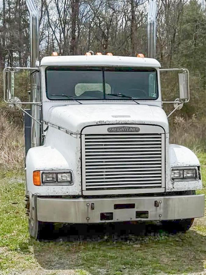 Used 1993 Freightliner Water Tender Truck