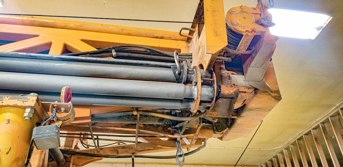 Used 1998 Ingersoll-Rand T4W DH Drill Rig