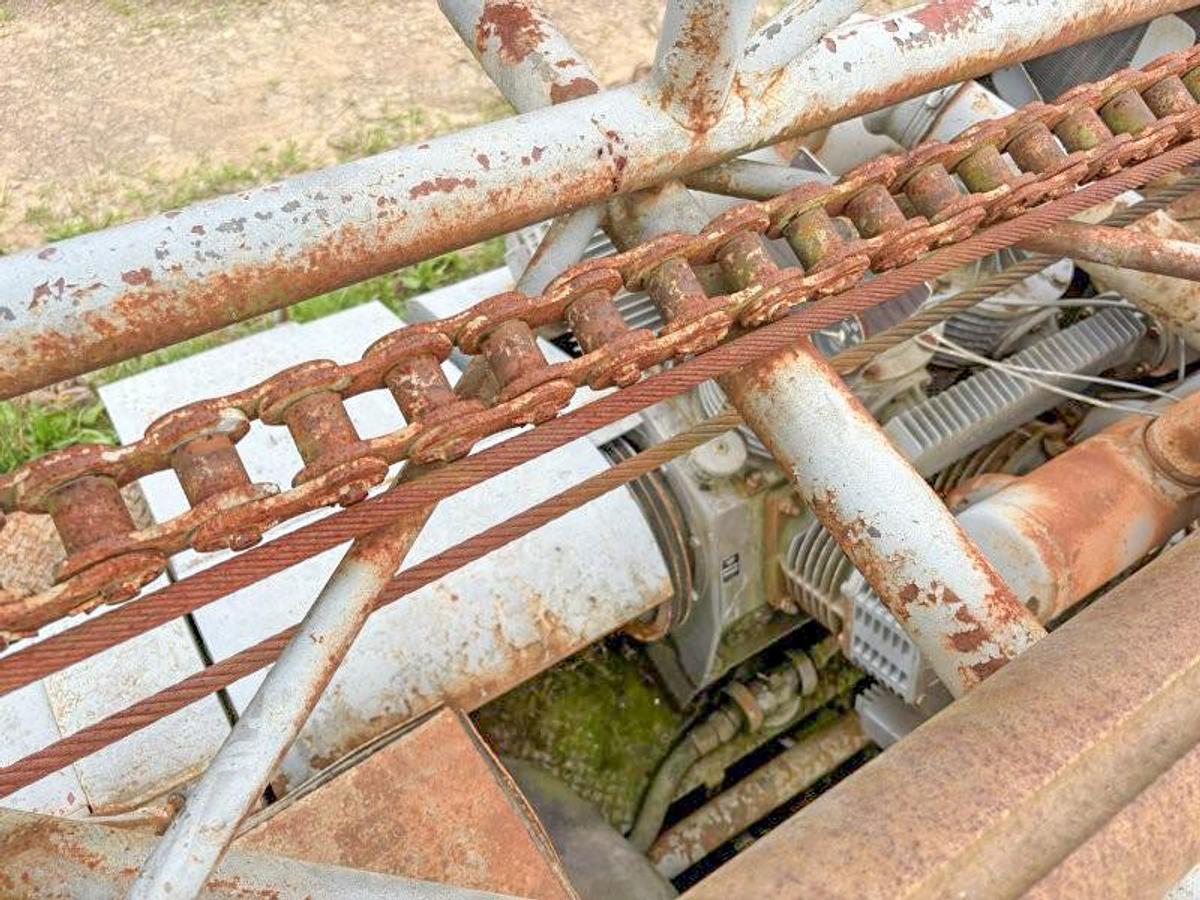 Used Davey M8A Table Drive Drill Rig