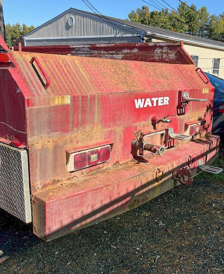 Used 1996 Ford Flatbed Water Tender Truck