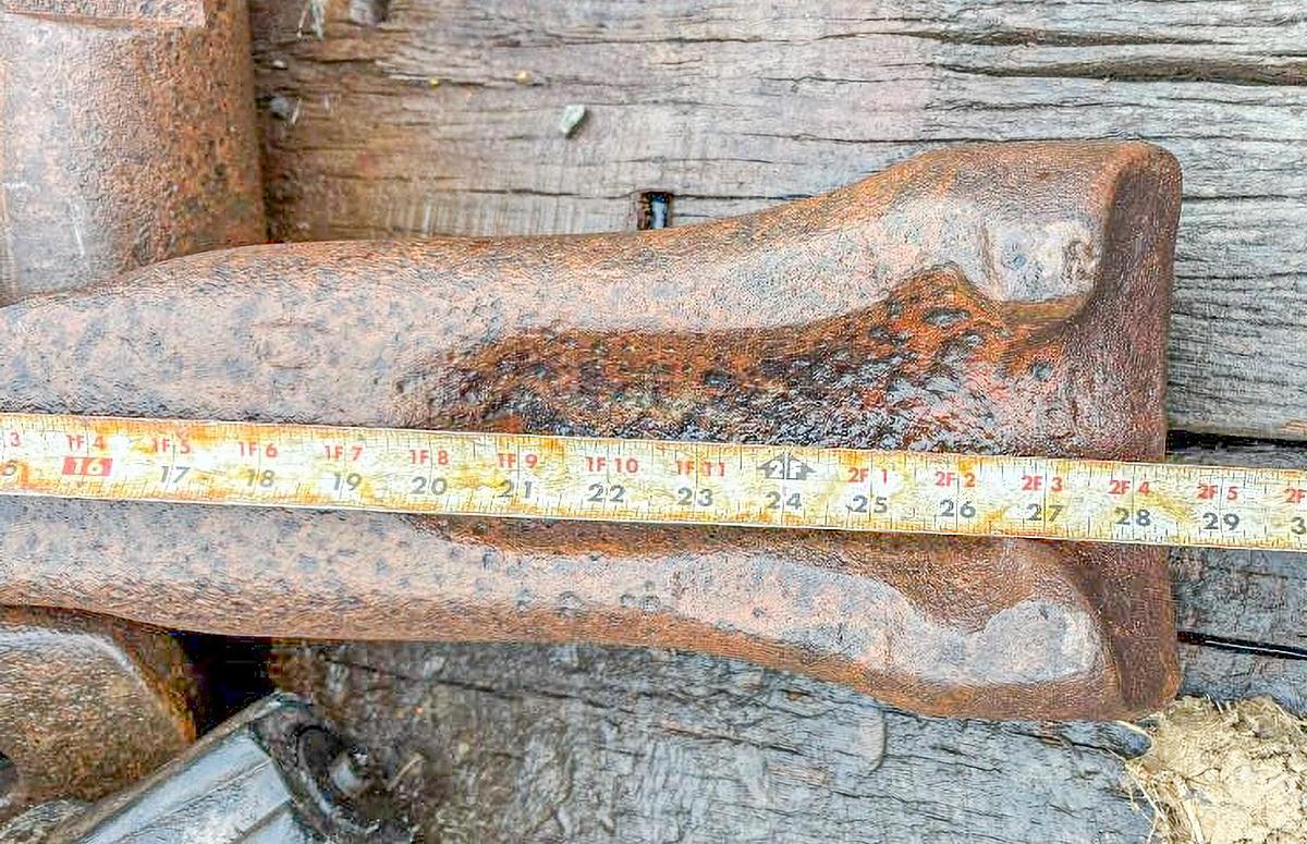 Used 6-7/8" x 28-1/2" Chisel Bit