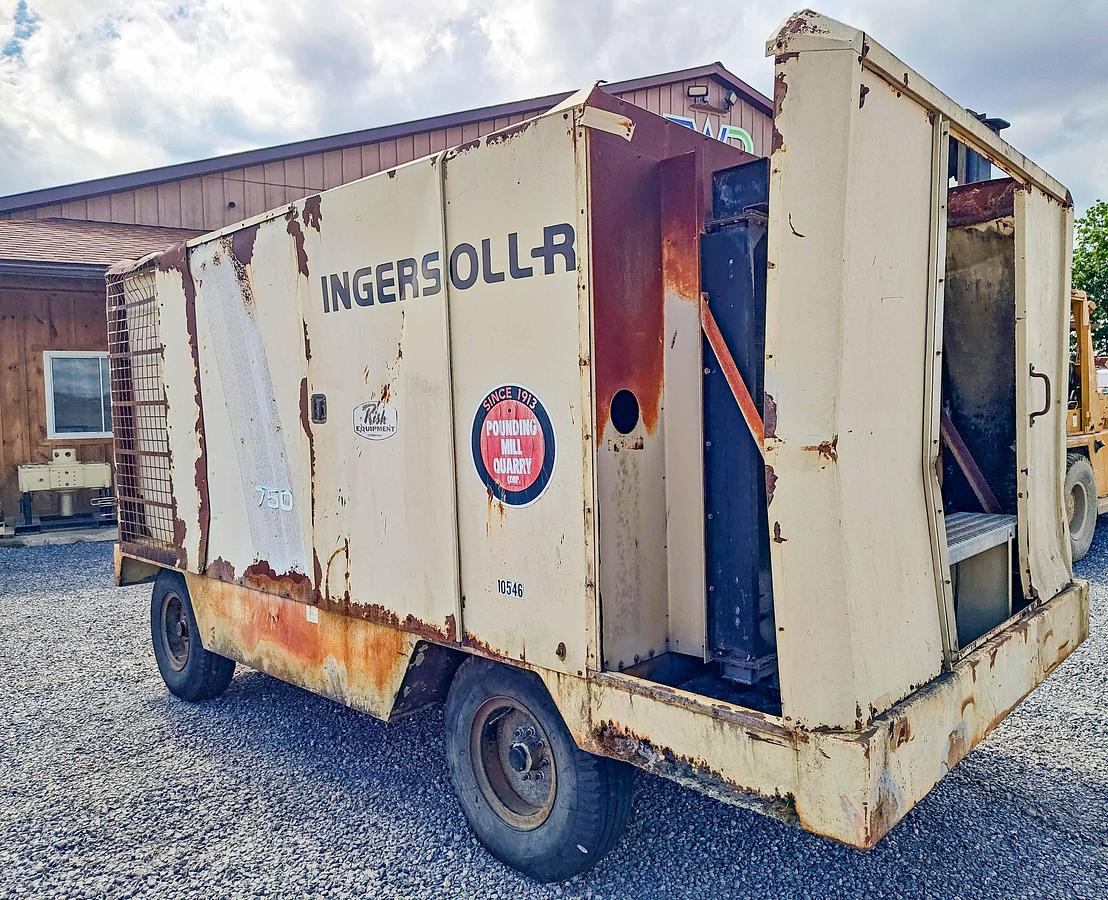 Used 1993 Ingersoll-Rand XHP 750 Cfm / 350 Psi Air Compressor