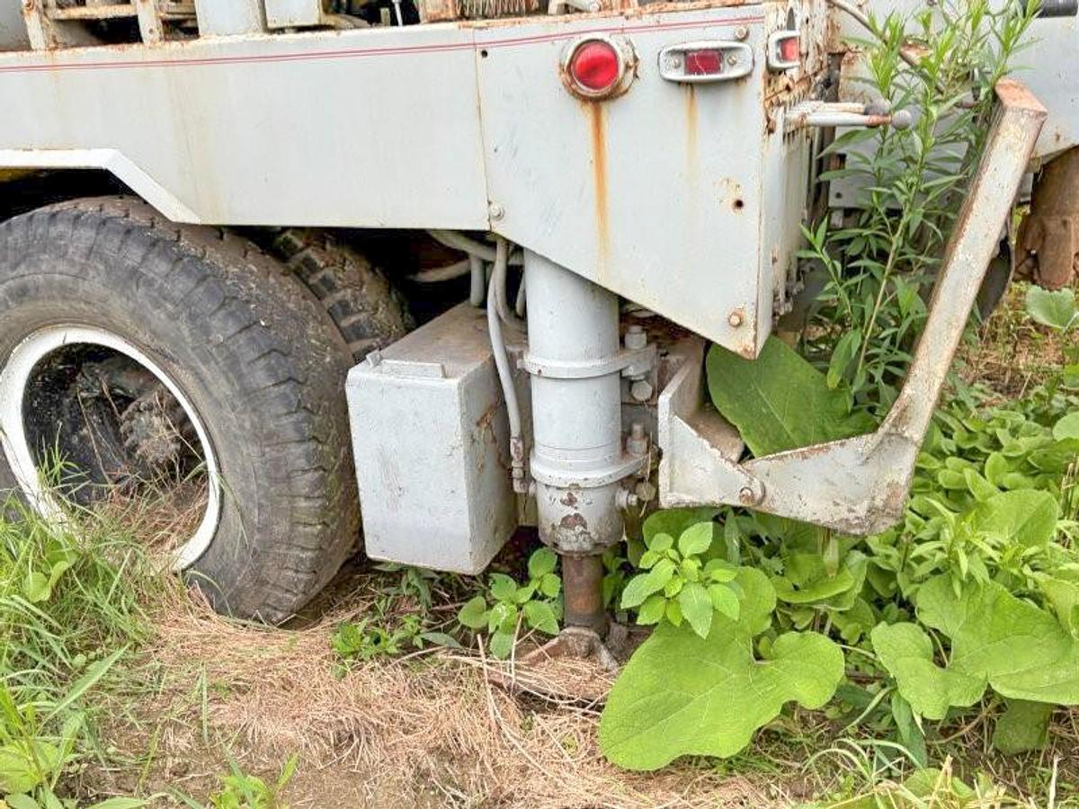 Used Davey M8A Table Drive Drill Rig