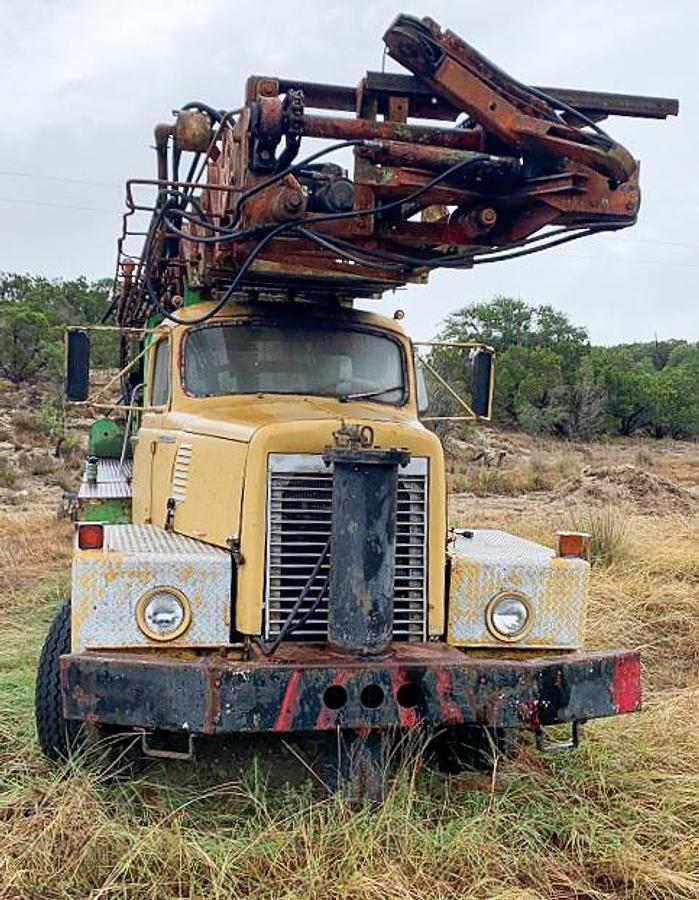 Used Chicago Pneumatic T-672W Rotary Drill