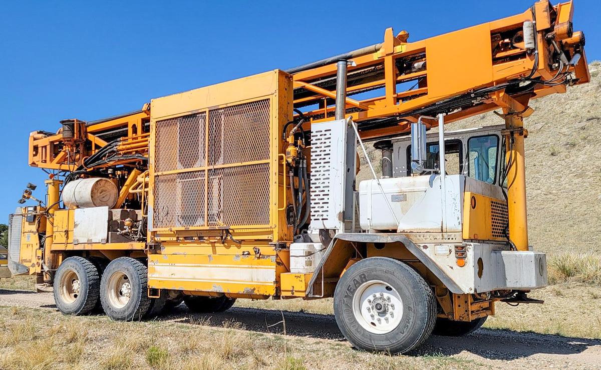 Used 1998 Ingersoll-Rand T4W DH Drill Rig