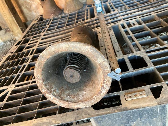 Used Vintage Antique Screw jack for Leveling Cable Tool