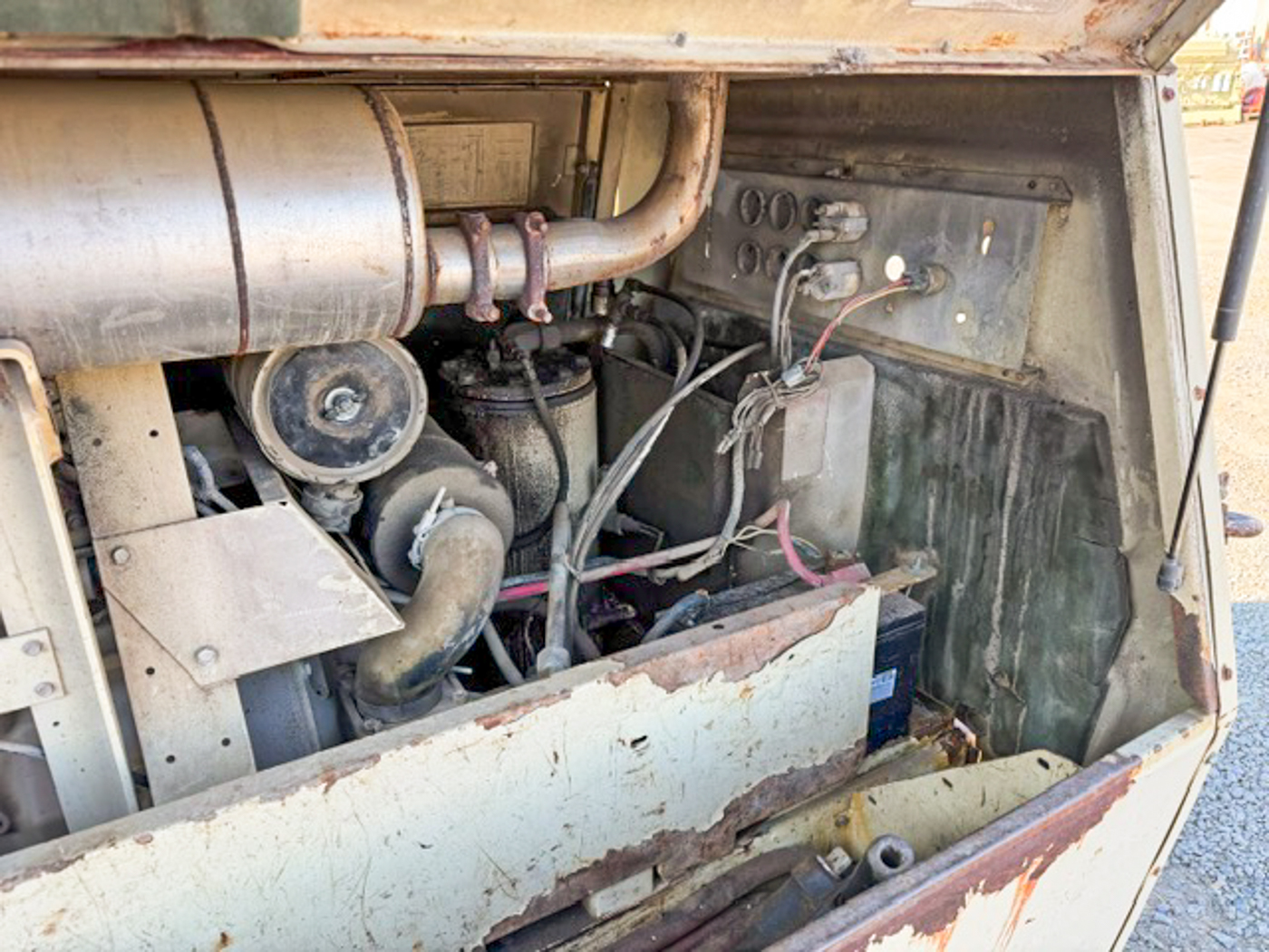 Used 1995 Ingersoll-Rand 185 CFM Air Compressor
