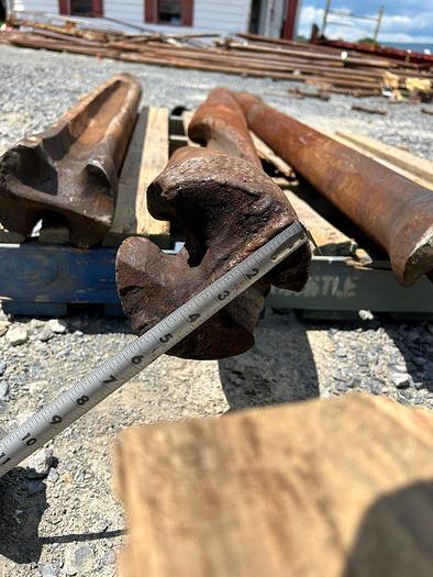 Used 59" "Twisted" Chisel Bit