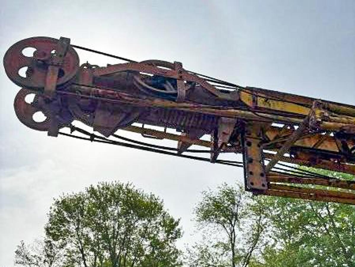 Used Bucyrus Erie 60-L Cable Tool Drill Rig