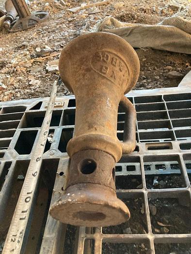 Used Vintage Antique Screw jack for Leveling Cable Tool