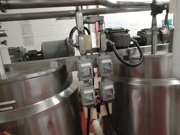 Used Steam Jacketed Tank With Agitation 1000 LB