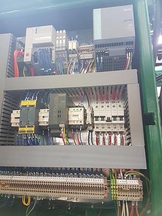Refurbished HUNTER HMP-20C AUTOMATED MOLDING MACHINE