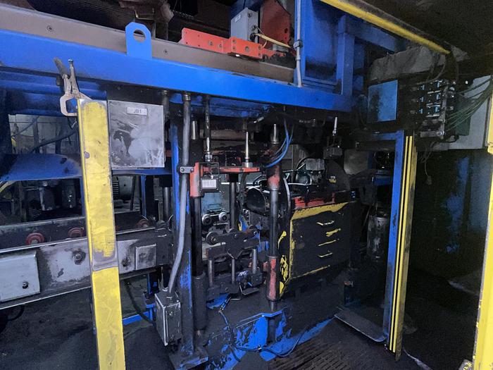 Used EMI 10 MOLDING MACHINE