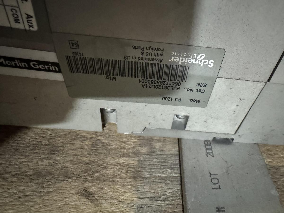 Used SCHNEIDER ELECTRIC PJ 1200 CIRCUIT BREAKER.