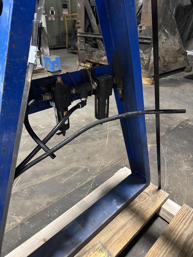 Used HERSCHAL KNOCKOUT MACHINE