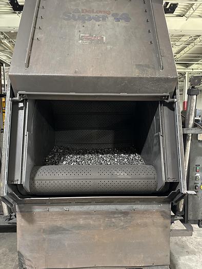Used 2004 DELONG SUPER 14 RUBBER BELT SHOT BLAST MACHINE