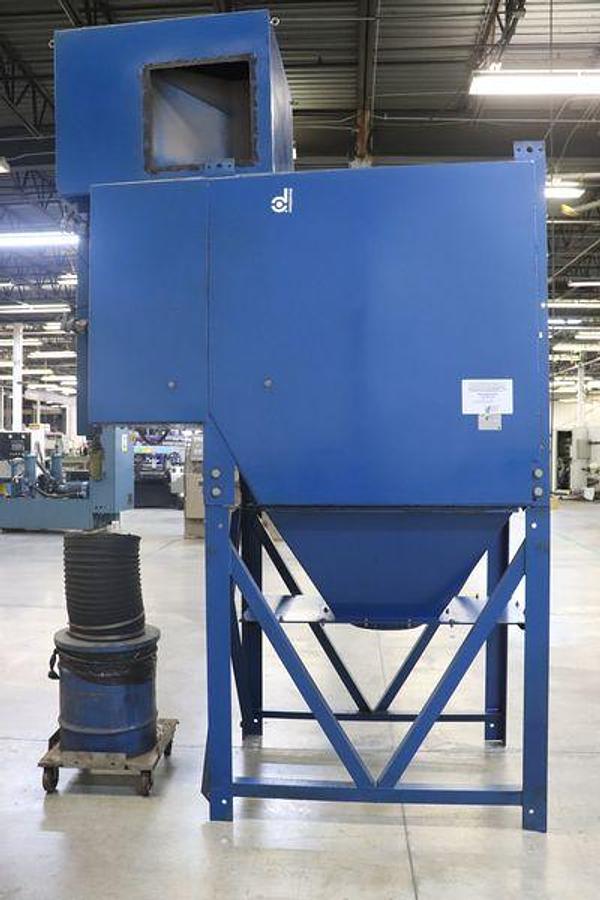 Used DONALSON TORIT DF 2DF8 CARTIDGE DUST COLLECTOR