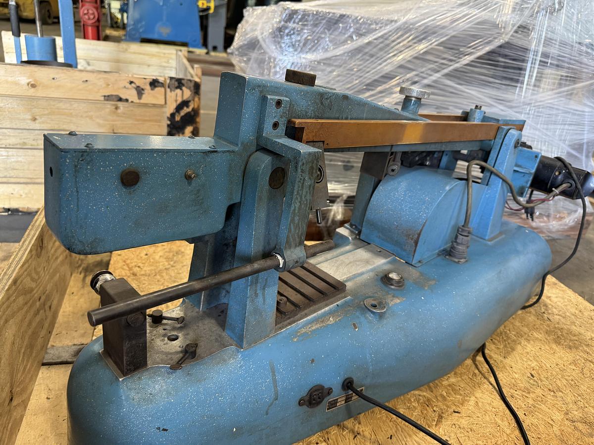 Used UNIVERSAL SAND STRENGHT MACHINE MODEL405