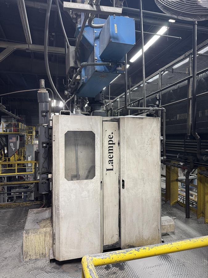 Used 2011 LAEMPE LB50V 50 LITER VERTICALLY PARTED COLD BOX CORE MACHINE