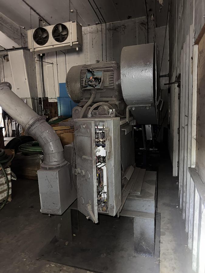 Used FOX 30" SNAP TRAP GRINDER