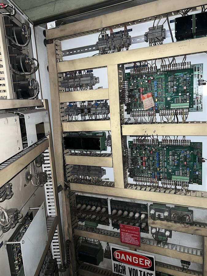 Used 2000 INDUCTOTHERM DUAL TRAK 1500-5R