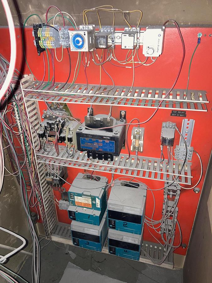 Used LINDBERG BURN OFF OVEN