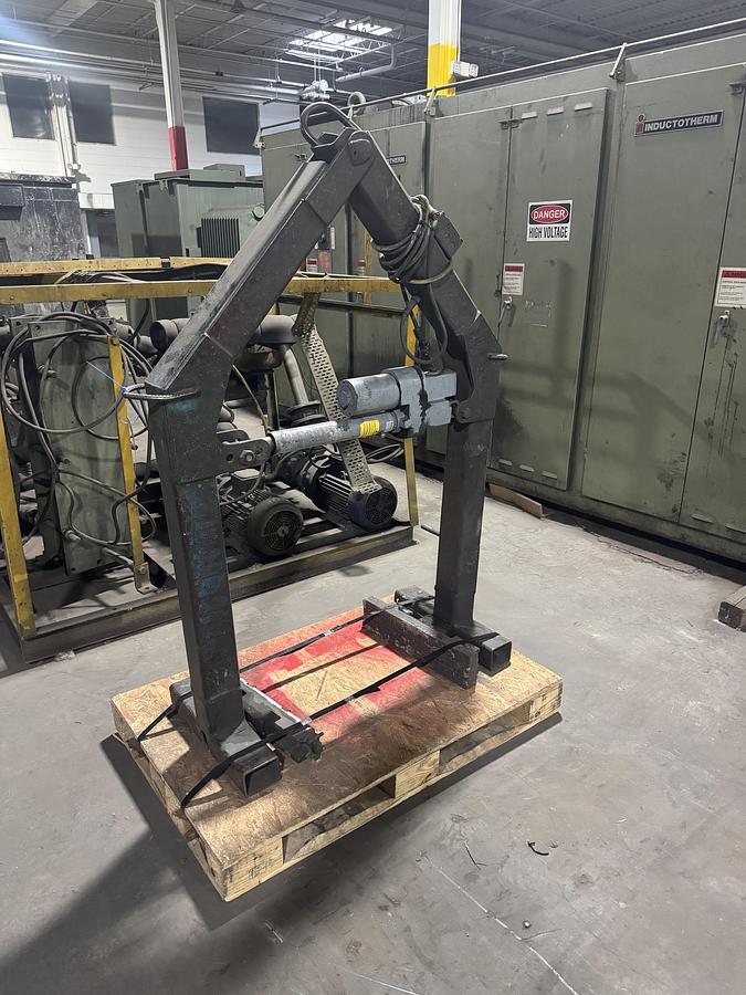 Used EAGLE EMH-500 MOLD HANDLER