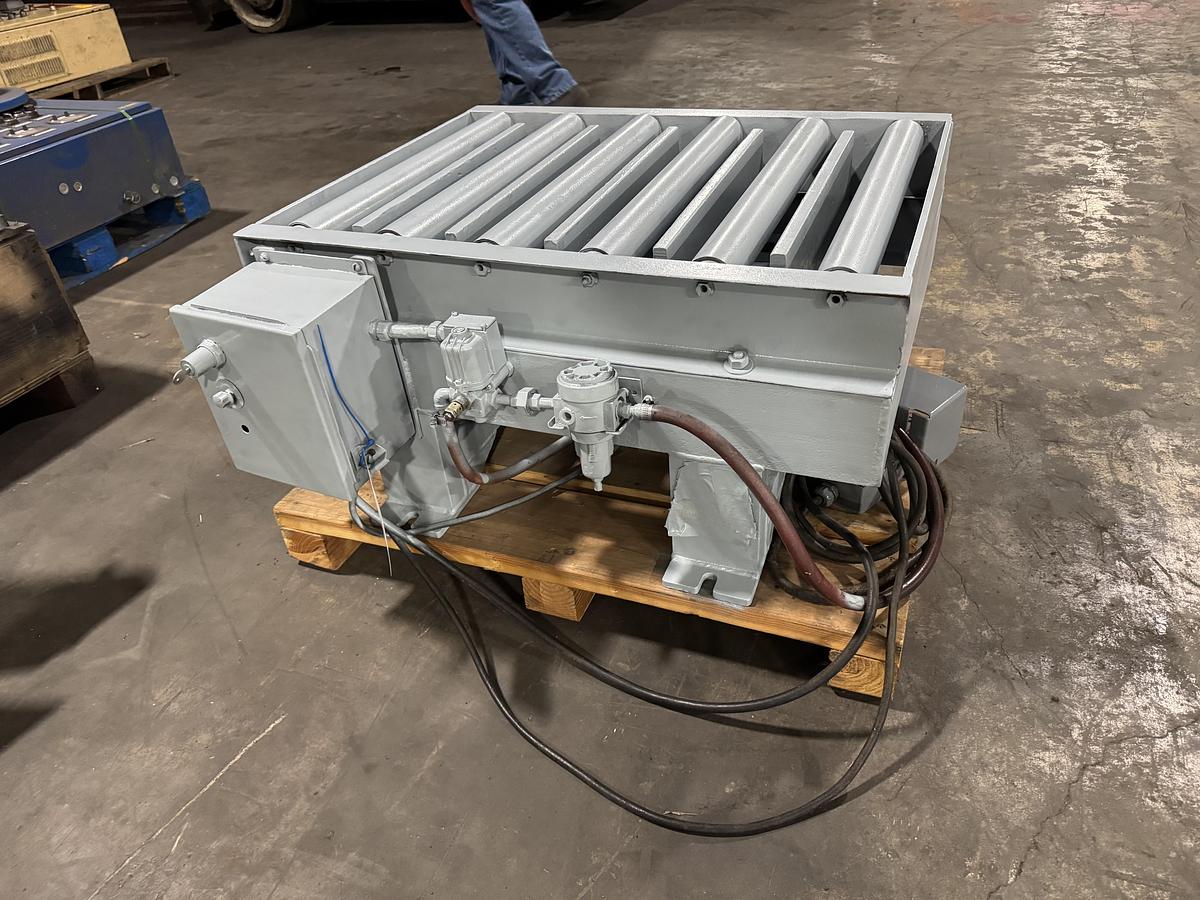 Used REDFORD CARVER COMPACTION TABLE