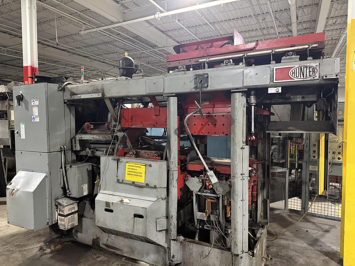 Used 2008 HUNTER XL-2024 AUTOMATIC MOLDING MACHINE