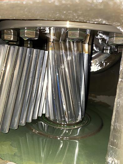 Used 1999 SIMPSON 2F GEAR BOX