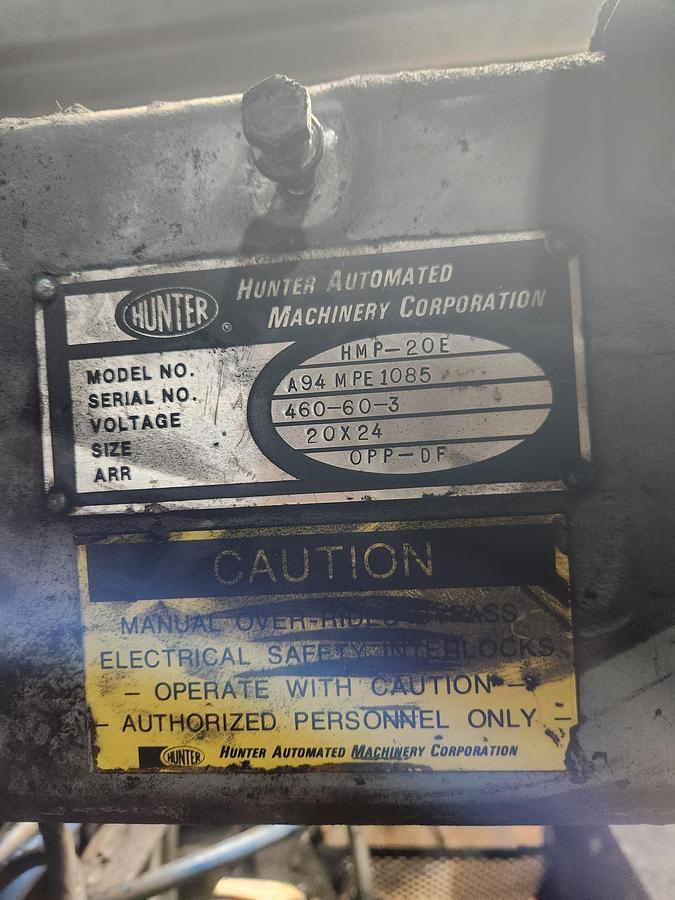 Used 1994 HUNTER 20E AUTOMATED MOLDING MACHINE
