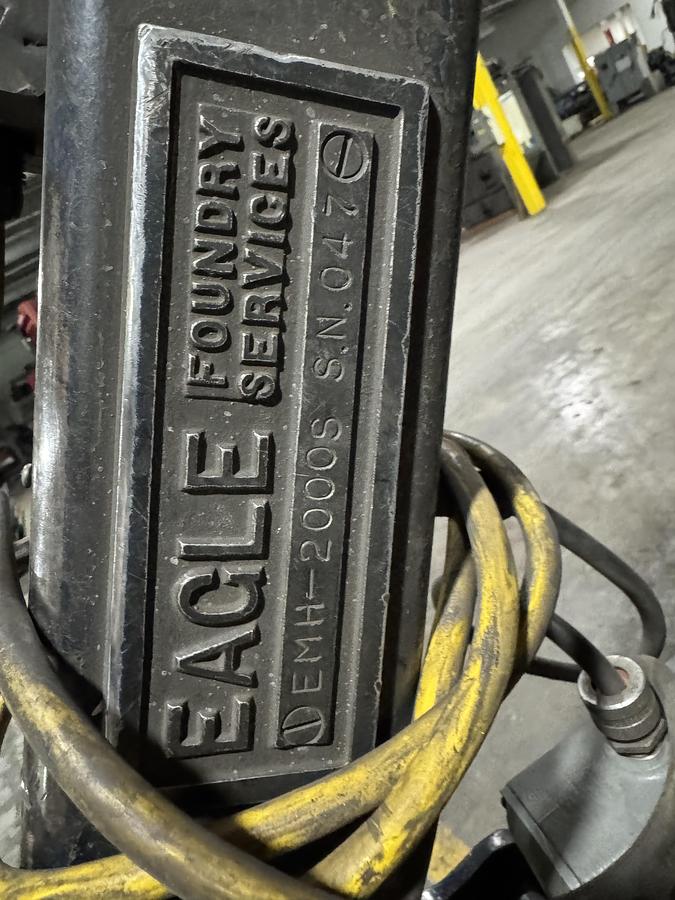 Used EAGLE EMH-2000S MOLD HANDLER