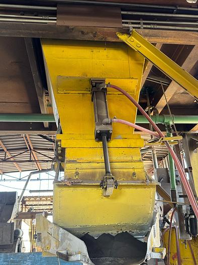 Used OVERHEAD SAND DISTRIBUTION BELT