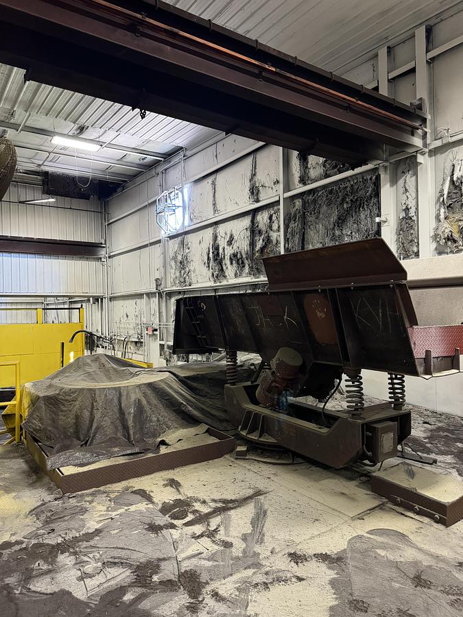 Used GENERAL KINEMATICS FURNACE CHARGE FEEDER