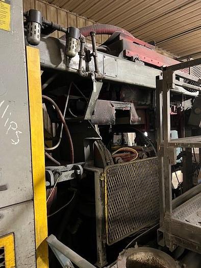 Used HUNTER 20E MOLDING MACHINE