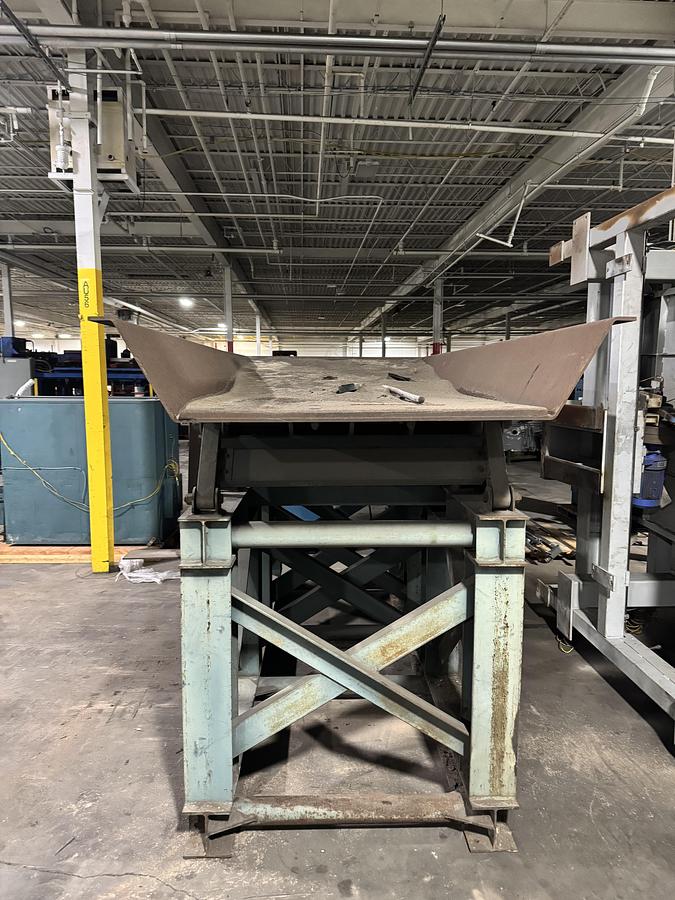 Used SIMPLICITY OSCILLATING CONVEYOR