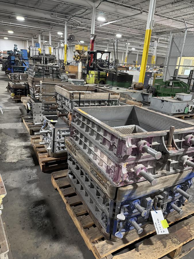 Used FREMONT ALUMINUM ROTALIFT FLASKS