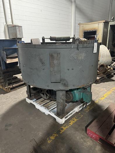 Used SIMPSON 1 1/2 F MIX-MULLER