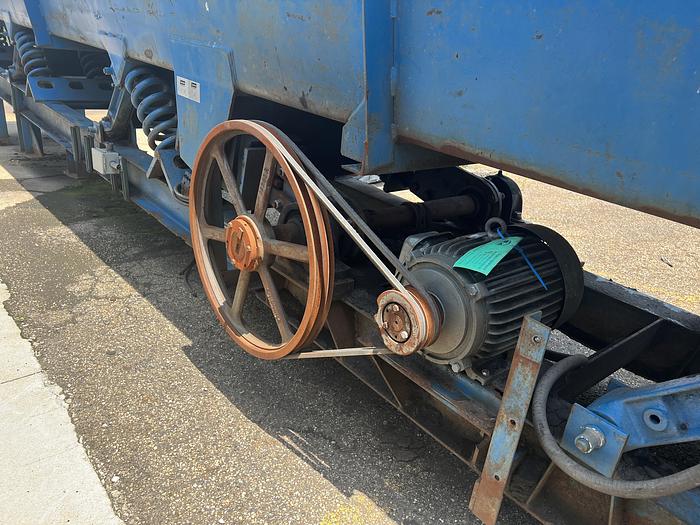 Used 1996 CARRIER SHAKER CONVEYOR/ HH-40180F-41'