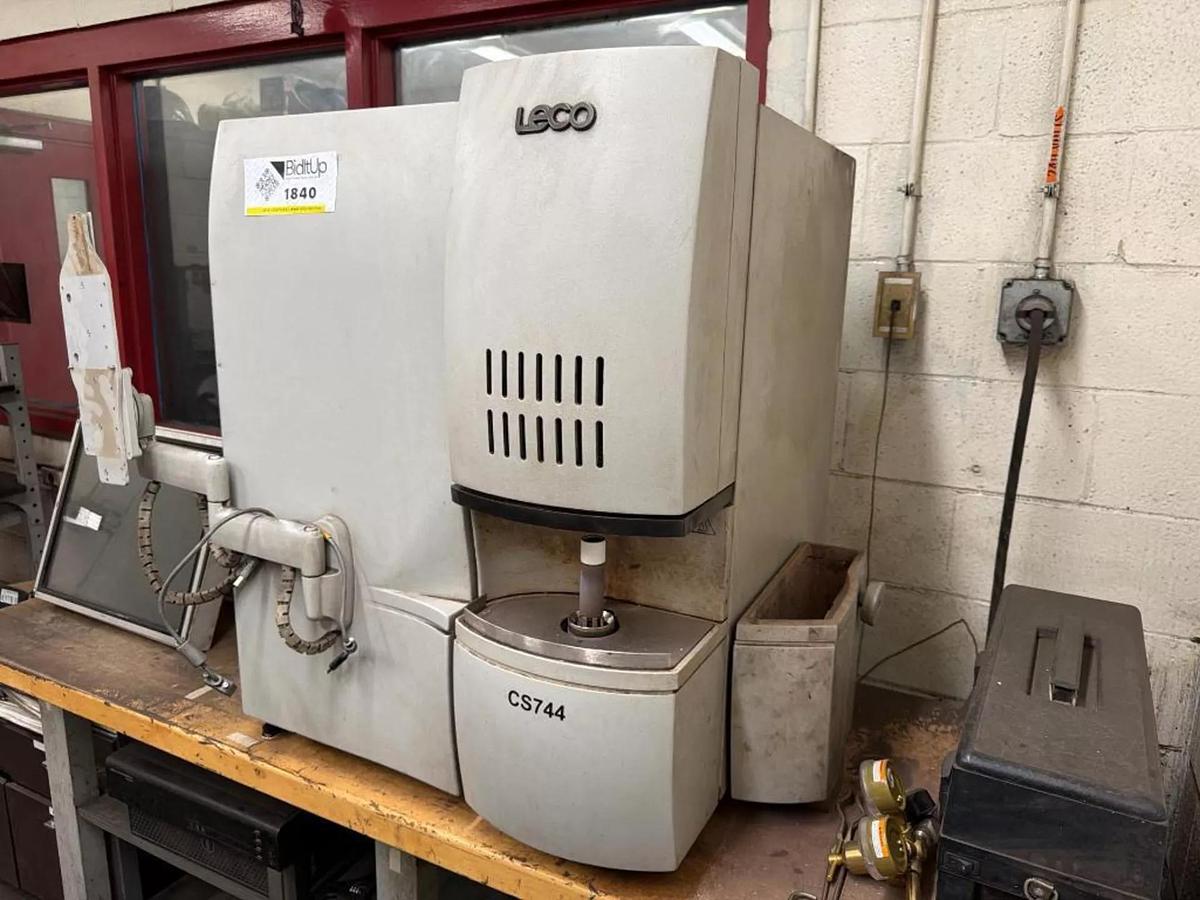Used LECO CS5744 CARBON/SULFUR ANALYZER
