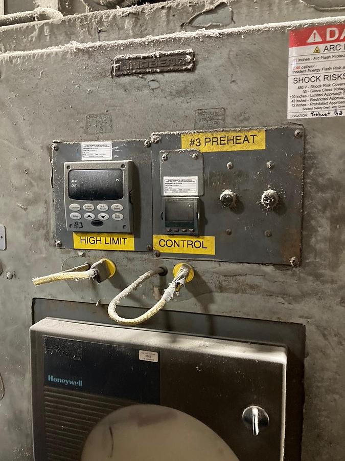 Used LINDBERG BURN OFF OVEN