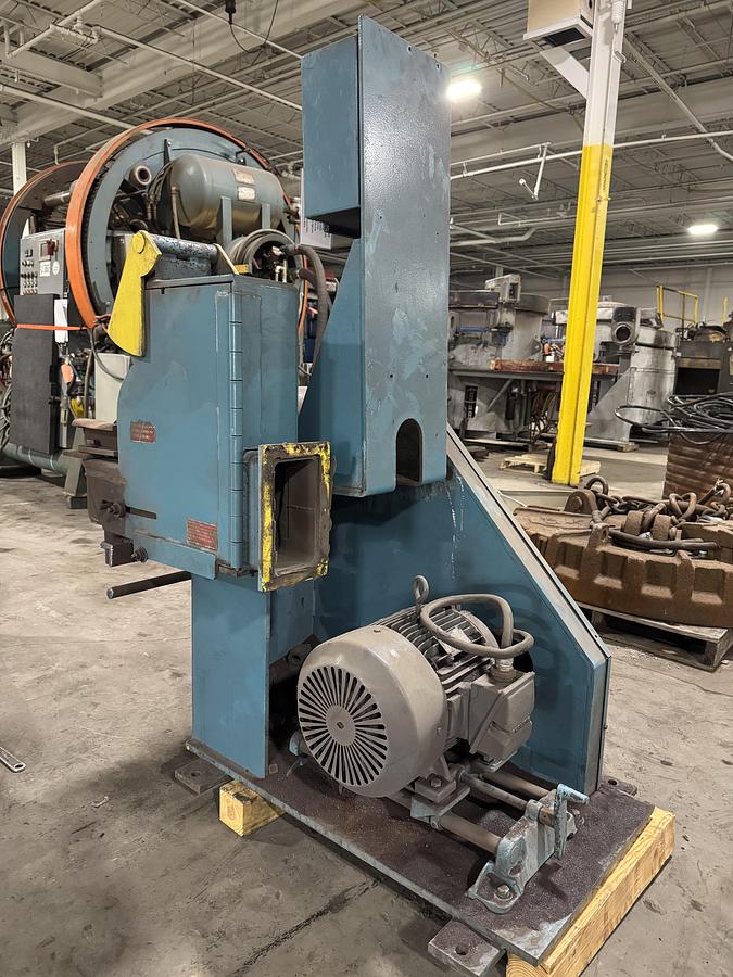 Used FOX INDUSTRIAL GRINDER